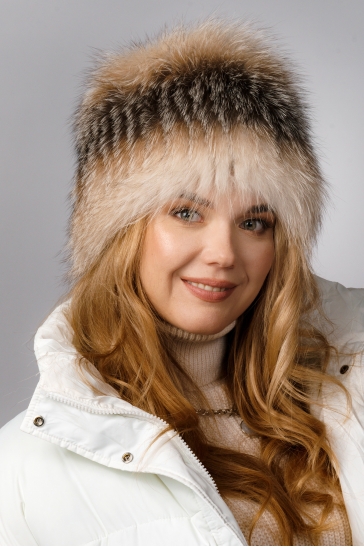 Шапка женская из блюфроста