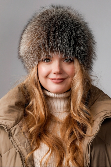 Шапка женская из блюфроста