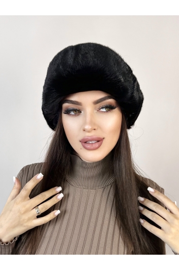 Шапка женская из трикотажа с норкой