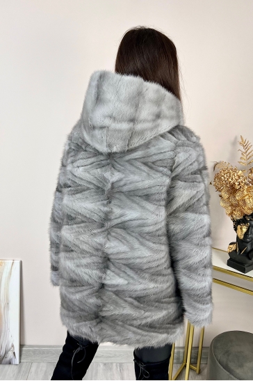 Шуба из норки с капюшоном