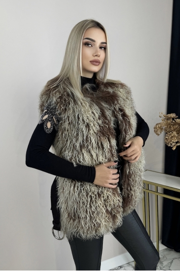 Меховой жилет женский из ламы