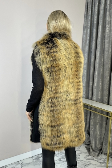 Меховой жилет женский из лисы